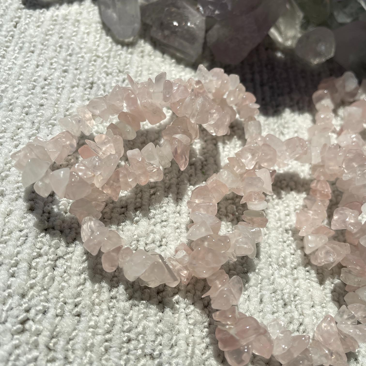 Rose Quartz Chip Bracelet (IN) Rose Quartz Chip Bracelet (IN)